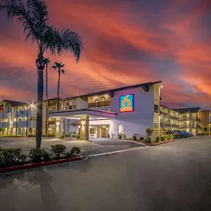 6 Ca Convention Center Airport Hotel Ontario